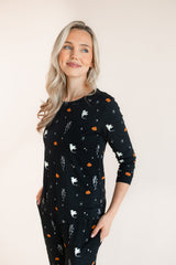 Women's Jogger Pajama Set in Halloween Friends