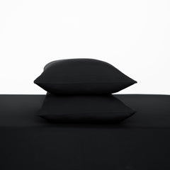 Fitted Sheet with Pillowcases in Midnight