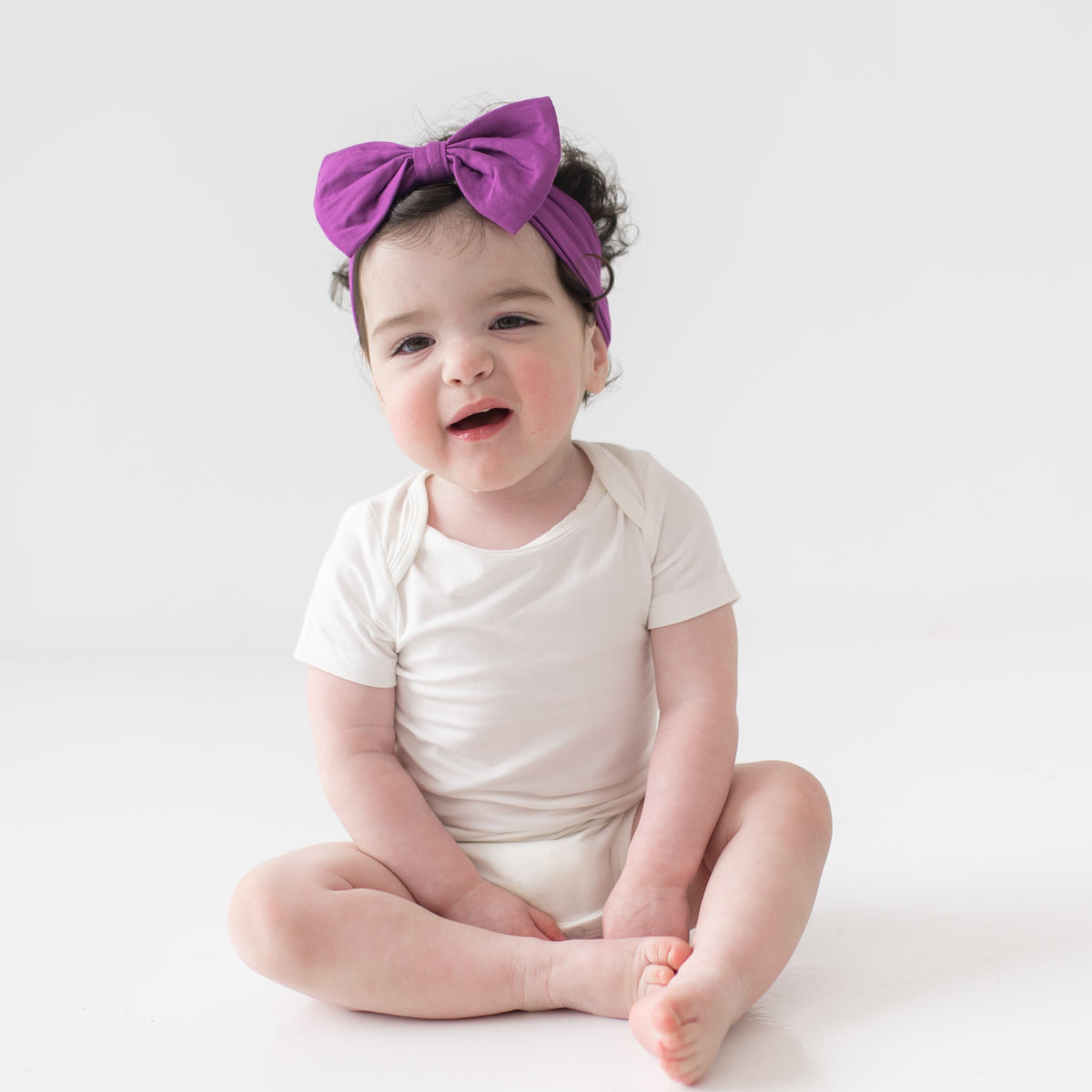 Bow Headband in Berry