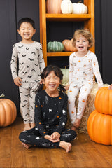 Long Sleeve Pajamas in Halloween Teddy
