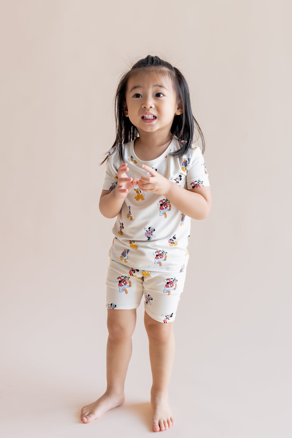 Short Sleeve Pajamas in Mickey Mouse & Friends
