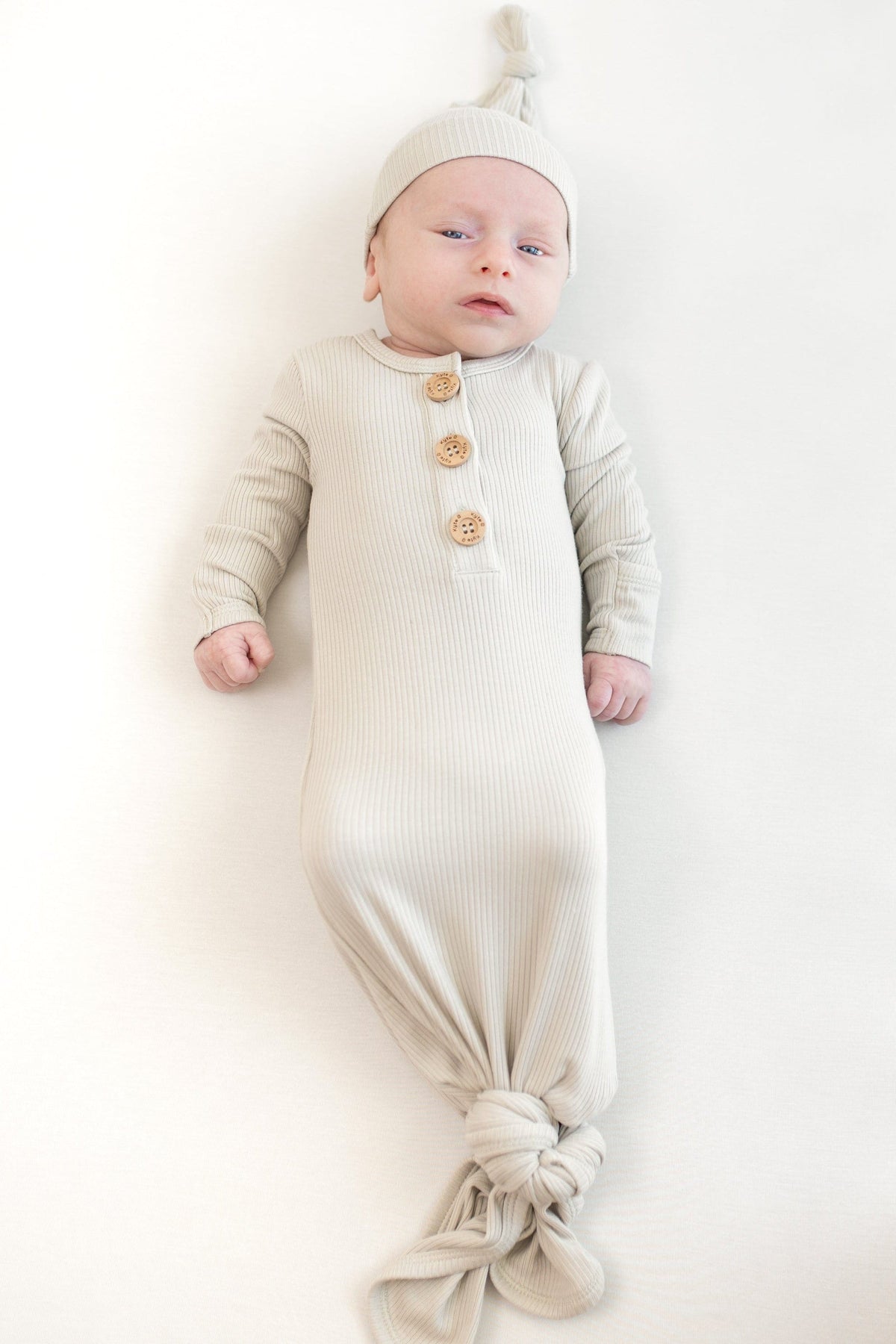 Ribbed Knotted Day Gown with Hat Set in Oat