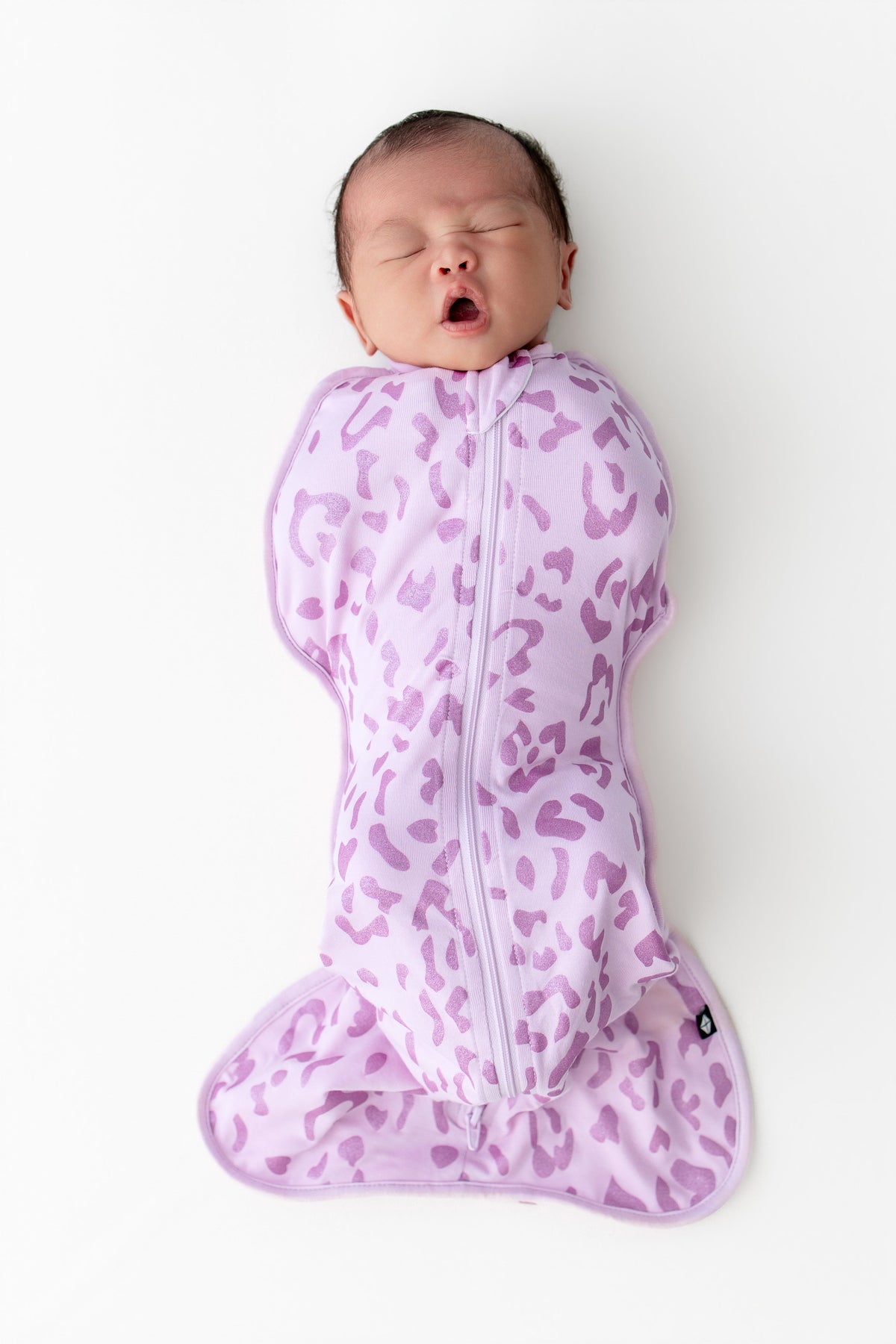 Swaddle Bag in Thistle Leopard 0.5