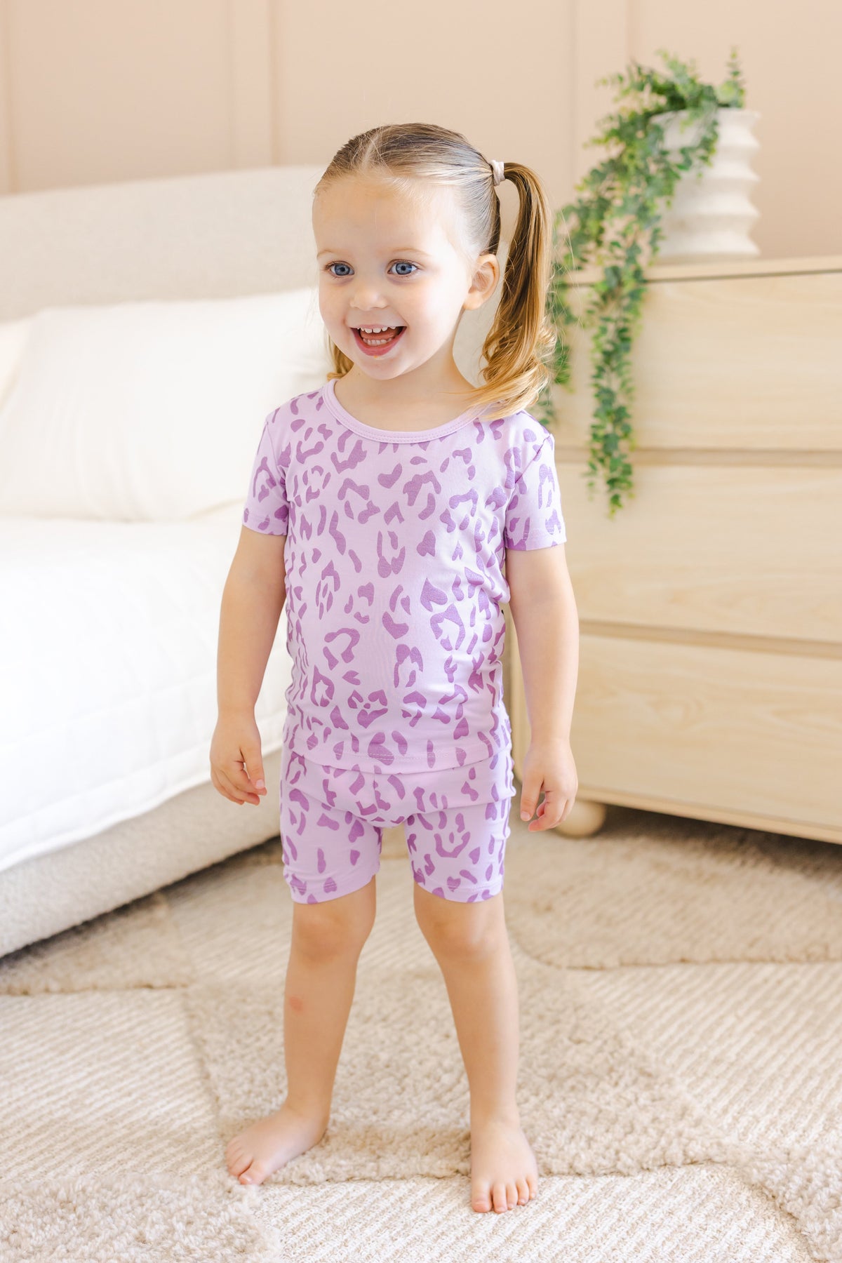 Short Sleeve Pajamas in Thistle Leopard